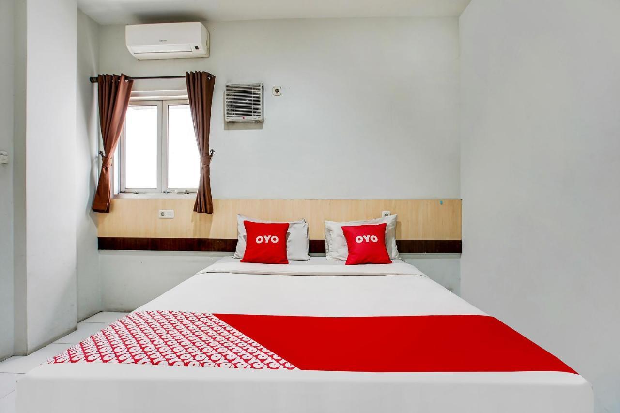 Hotel Reddoorz @ Pelajar Pejuang 3 Bandung Exterior foto